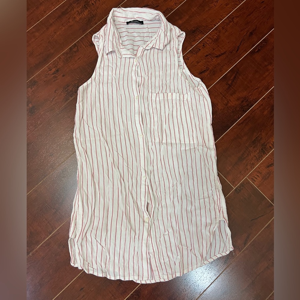 4/$20 Bershka Sleeveless Striped Button-Up Shirt size XS